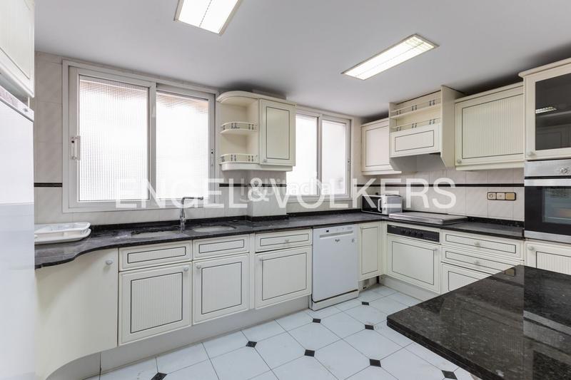 Foto 3ccda68d-e21f-4abf-8b63-8302ad5f8477. Location appartement avec chauffage dans Mont Olivet Valencia