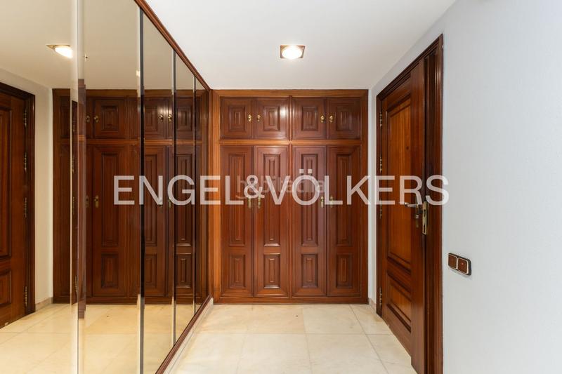 Foto d2b1cf7b-7063-498f-ba57-3786f8bc6f94. Miete appartement mit heizung in Mont Olivet Valencia