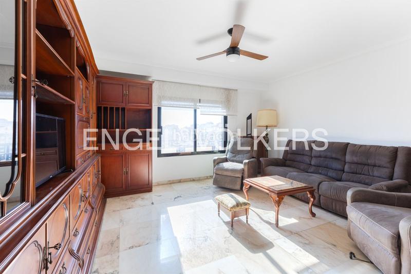 Foto a0a7c611-6e68-4184-b91d-b02ade44d580. Rent apartment with heating in Mont Olivet Valencia