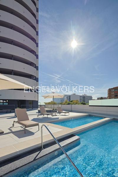 Foto 510c72b8-b141-4fd5-8d34-123c487cae13. Affitto duplex con riscaldamento parcheggio piscina in Valencia