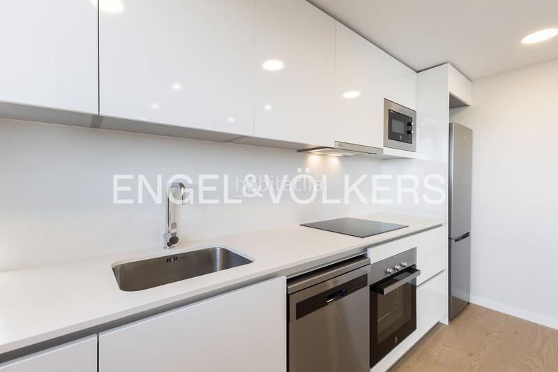 Foto 68ee347d-b611-4b4c-b6f5-7bbea6826333. Alquiler dúplex obra nueva a estrenar en residencial con piscina en patraix en Valencia