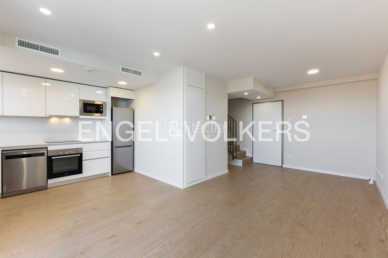 Foto 6f5ae1f0-fdf1-4597-848c-805f7fd5e97e. Alquiler dúplex obra nueva a estrenar en residencial con piscina en patraix en Valencia