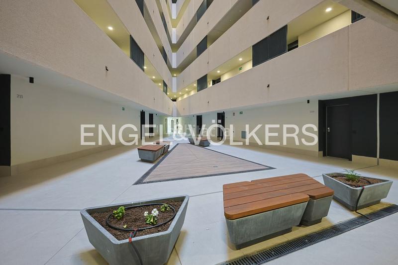 Foto 7056f28a-0a45-45d6-918b-d02a5078185e. Alquiler dúplex obra nueva a estrenar en residencial con piscina en patraix en Valencia