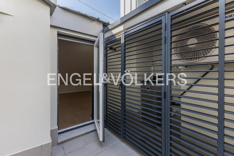 Foto 901862e3-6641-4a5f-b1cd-40a49044cb54. Alquiler dúplex obra nueva a estrenar en residencial con piscina en patraix en Valencia