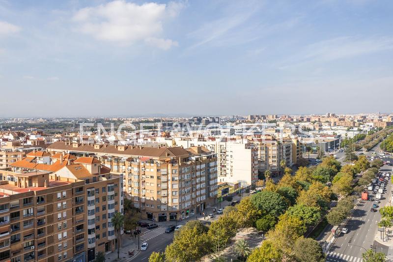 Foto e903d1aa-bb98-43a0-8a17-f303d80d3f56. Alquiler dúplex obra nueva a estrenar en residencial con piscina en patraix en Valencia