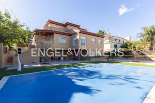 House in Carrer de Sants Rosa de Lima