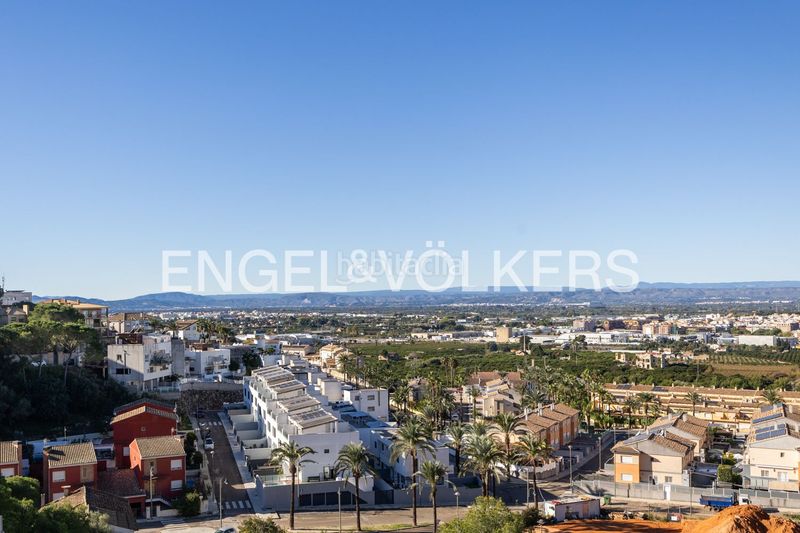 Foto 279f1823-dc3a-4c01-a57d-af2c5e5e1614. Casa amb calefacció aparcament piscina a Urbanitzacions i Pedanies Nord Alzira