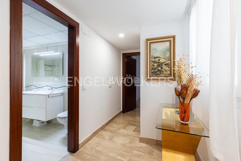 Foto 32fbc99e-347d-4977-ba86-44dccb7181df. Alquiler apartamento amplio duplex junto al mercado central en Valencia