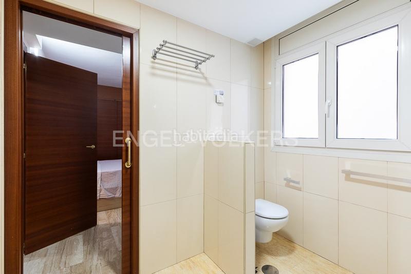 Foto dee1b126-6391-4ca8-8df3-19a1d1d401b6. Lloguer apartament amb calefacció aparcament a El Pilar Valencia