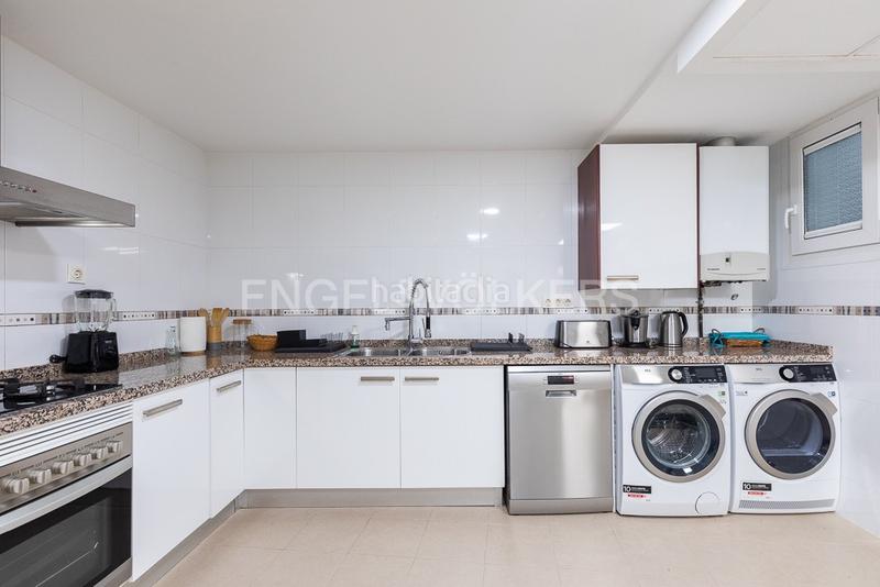 Foto e271d169-2254-4710-9615-a041a8f29b8f. Lloguer apartament amb calefacció aparcament a El Pilar Valencia