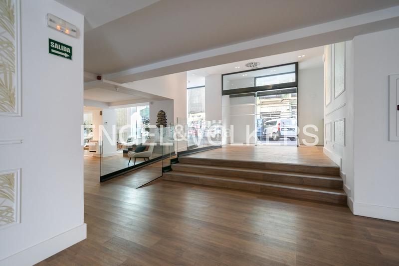 Foto 9521b94c-dc65-43d5-83bd-04d0c5454c71. Location appartement avec chauffage parking piscine dans Valencia