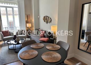 Miete Appartement in La Roqueta. Fabuloso piso en residencial con piscina en centro