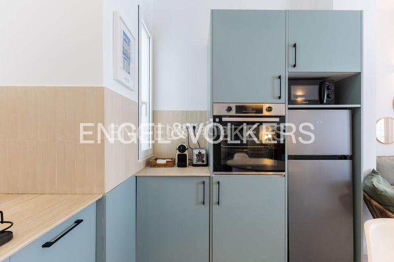 Foto 910d9a22-1575-4c02-ab82-2959992003e8. Alquiler apartamento luminoso apartamento ubicado en el cabanyal corta estancia en Valencia