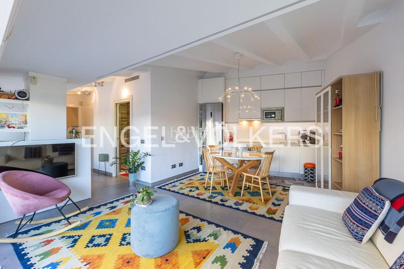 Foto 27d86a0b-ded4-41b8-8f57-57293d2f2dfc. Lloguer àtic amb calefacció aparcament a El Mercat Valencia