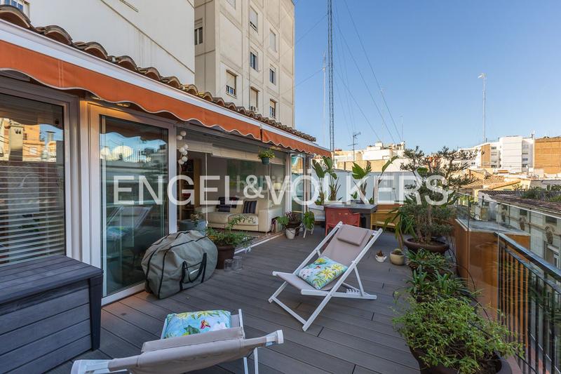 Foto c13556ca-2c39-423c-96b8-596328f3adbe. Lloguer àtic amb calefacció aparcament a El Mercat Valencia