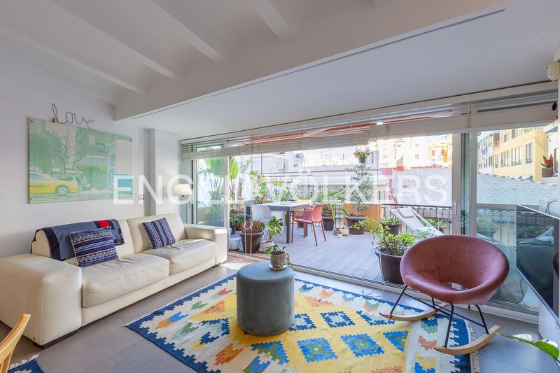 Foto c64bdcb8-fafd-4e0e-8b45-69dddd8f70c9. Lloguer àtic amb calefacció aparcament a El Mercat Valencia