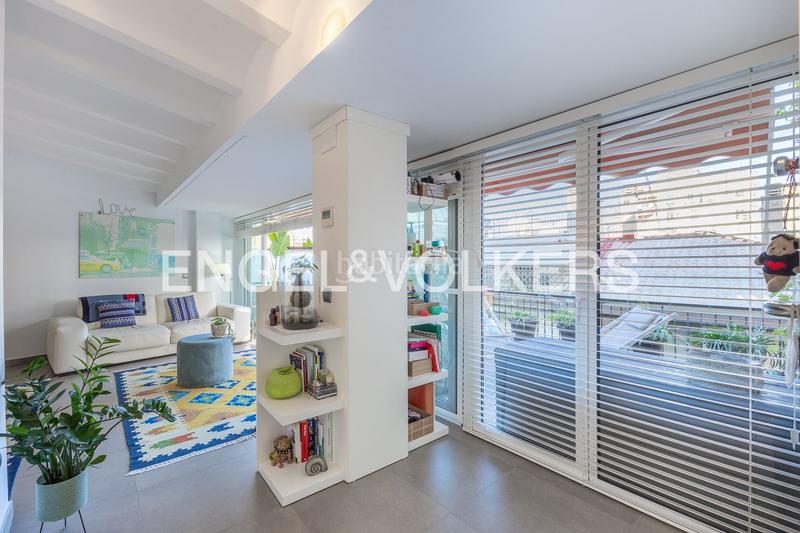 Foto d7980b99-fad4-4938-8578-23c8e519d7db. Lloguer àtic amb calefacció aparcament a El Mercat Valencia