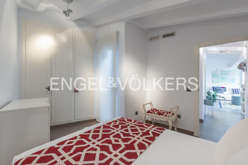 Foto 78362ebd-ad37-4c25-9d0b-686355d796ce. Location attique avec chauffage parking dans El Mercat Valencia