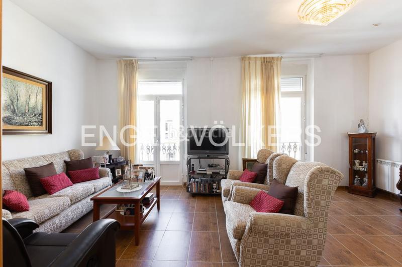 Foto 24a379c0-03f3-4440-8557-e171a6eefe59. Appartement mit heizung parking in Russafa Valencia