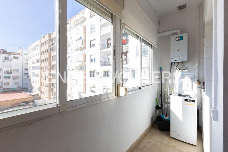 Foto c970d583-0e5a-402b-9551-f04cc18869f3. Appartement mit heizung parking in Russafa Valencia