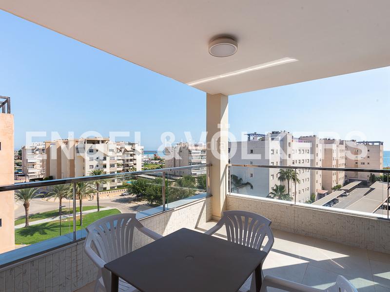 Foto 346526aa-8edf-4243-93af-7cad8fd04805. Lloguer apartament amb calefacció aparcament piscina a Daimús