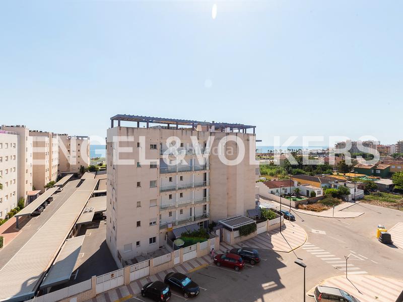 Foto 5c089a99-0e53-4912-a49a-52444d362026. Lloguer apartament amb calefacció aparcament piscina a Daimús