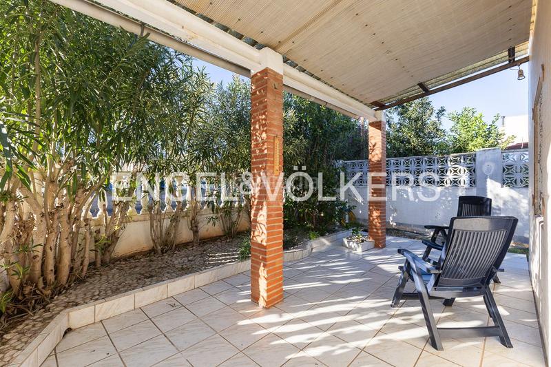 Foto 87b6c6e2-18e6-4a87-a47f-aaf27816e12d. Haus mit heizung parking in Playa Morros de Gos Oropesa del Mar