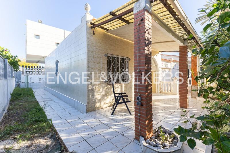 Foto ed14e00e-f8dc-4be2-b059-d9547bab38b9. Haus mit heizung parking in Playa Morros de Gos Oropesa del Mar