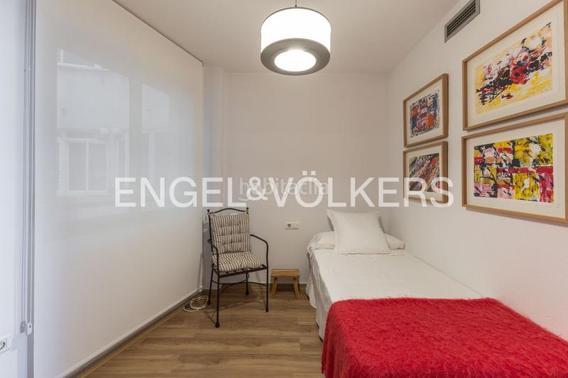 Foto cf6c3d9a-48d3-4057-b8ff-001fae22ef94. Alquiler apartamento exclusivo apartamento frente al mar en residencial en Alboraya