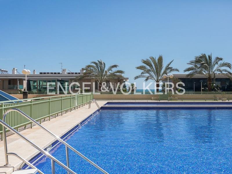 Foto 5cafcdb6-e07d-41df-9805-f379f36982c8. Lloguer apartament amb calefacció piscina a La Patacona Alboraya