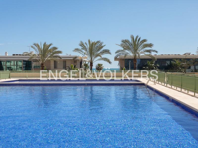 Foto 2d4812f1-855e-43b8-a736-2227bc2b421a. Rent apartment with heating pool in La Patacona Alboraya