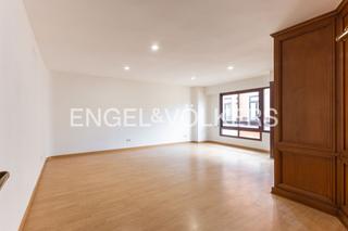 Location Appartement  Pascual y genis. Confortable vivienda en ciutat vella