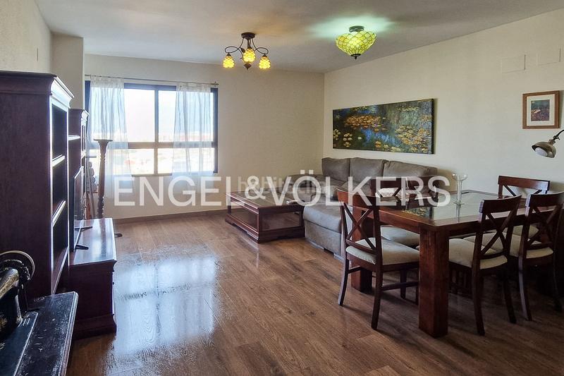 Foto a1c754b3-f711-44bc-94b1-b3c77790d790. Location appartement avec chauffage parking piscine dans Valencia