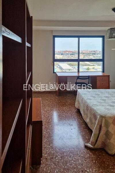 Foto 421e3def-a63b-4dc6-8942-8adc8eab7273. Miete appartement mit heizung parking pool in Camí Reial Valencia