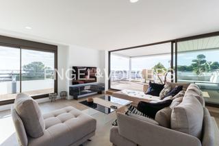 Àtic  Avinguda les fonts. Ático dúplex de lujo en la playa de las fuentes