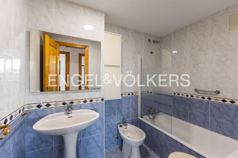 Foto 6d34c8f6-d905-4f54-b844-d180c8209a04. Rent apartment with heating in Aiora Valencia