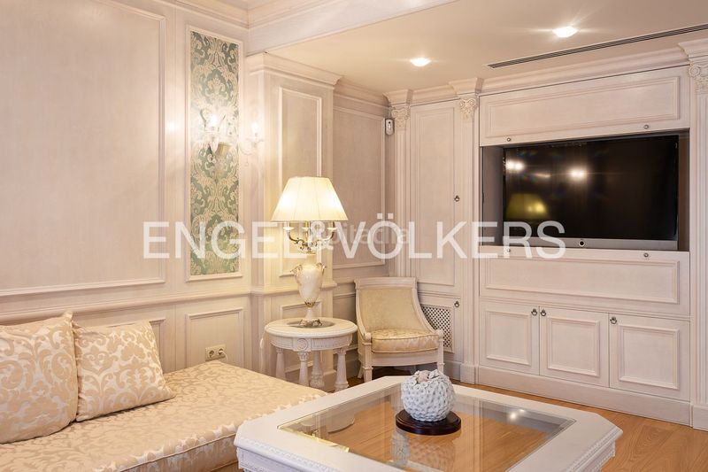 Foto 4f14b59b-c3a2-4ea4-ae8b-66c585cac4e1. Casa adossada amb calefacció aparcament a El Cabanyal-El Canyamelar Valencia