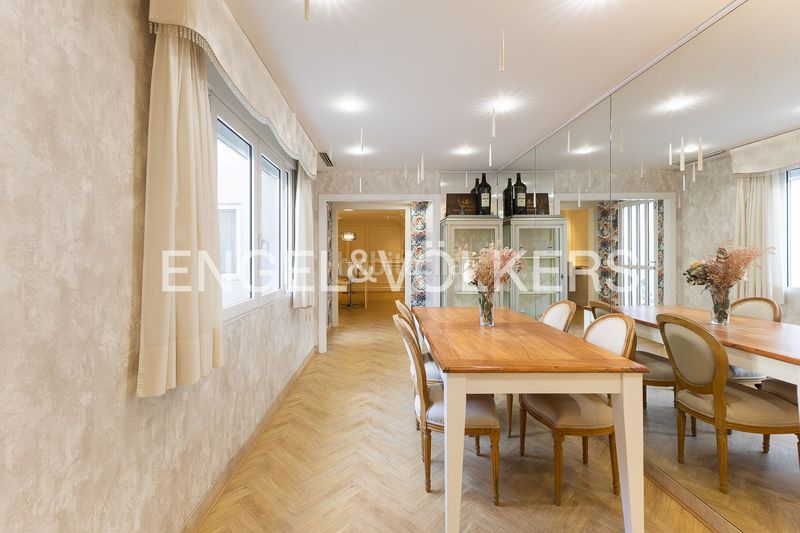 Foto bebeb1ae-4afe-4d5e-bea1-315ab488bbd9. Casa adossada amb calefacció aparcament a El Cabanyal-El Canyamelar Valencia