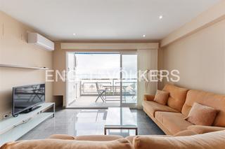 Affitto Piccolo appartamento  Av. mediterráneo. Apartamento en primera linea con terraza y vistas inigualables a