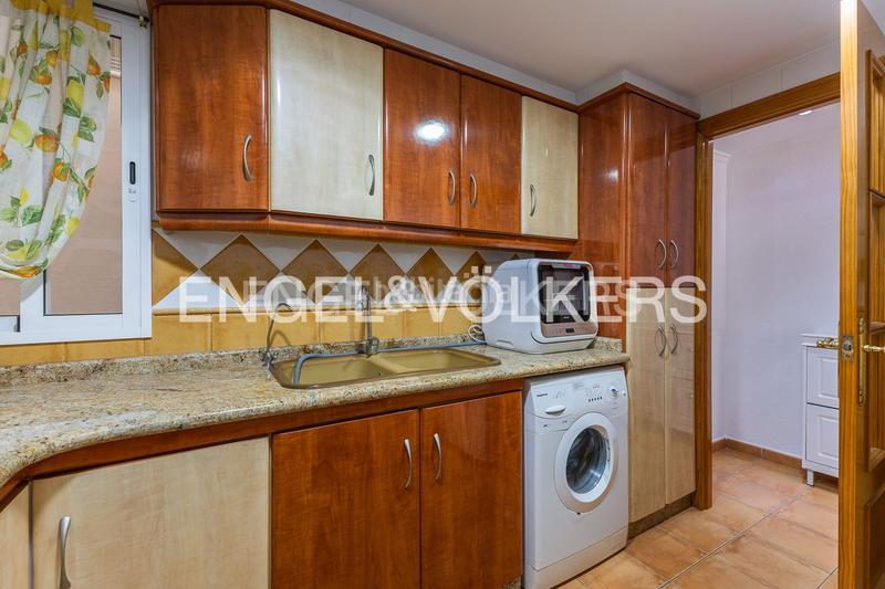Foto 09a6170d-5926-4bb5-8d32-ea174533ebac. Alquiler apartamento alquiler en av blasco ibañes 24 en Cullera