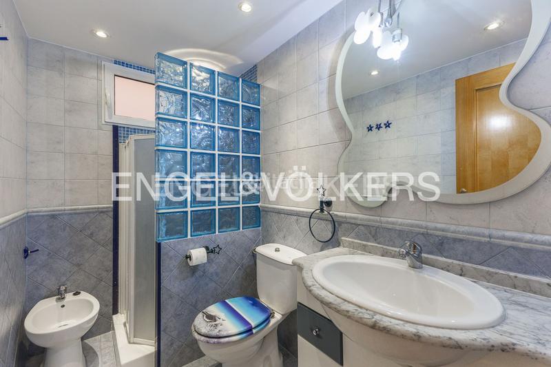 Foto fd88fc32-1468-4a70-8df4-b2d856721257. Alquiler apartamento alquiler en av blasco ibañes 24 en Cullera