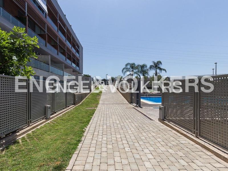 Foto 08a3add8-93f4-42b9-a14a-97a0a01a96ab. Location appartement avec chauffage parking piscine dans Valencia