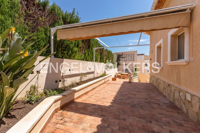 Foto 54a54d0c-97c8-457e-9220-5fa321e46e99. Casa amb calefacció aparcament piscina a Monte Solana Pedreguer