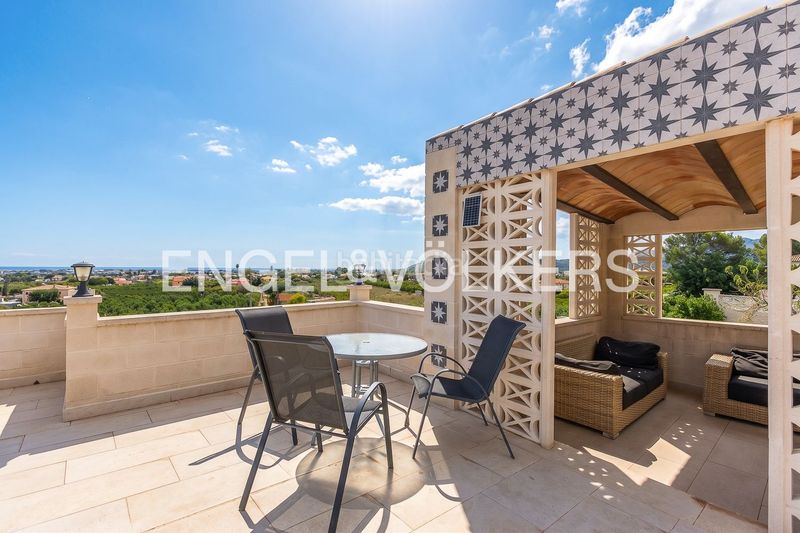 Foto 72d26bd0-a055-4482-a190-d051e4e8c0fa. Casa amb calefacció aparcament piscina a Monte Solana Pedreguer