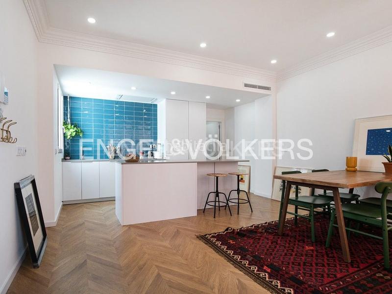 Foto 19854a39-db24-4283-bf32-d45a27463fa4. Alquiler ático  con terraza en ruzafa para corta estancia en Valencia