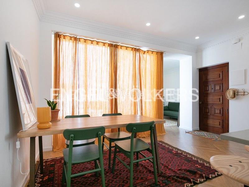 Foto bbc0b3f3-25f4-4699-9d19-5e3fd3a70c29. Alquiler ático  con terraza en ruzafa para corta estancia en Valencia