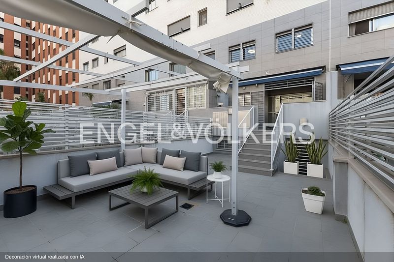 Foto 4a9d01f2-8ac7-4153-b11e-30a392e81919. Duplex con riscaldamento parcheggio piscina in Nou Benicalap Valencia