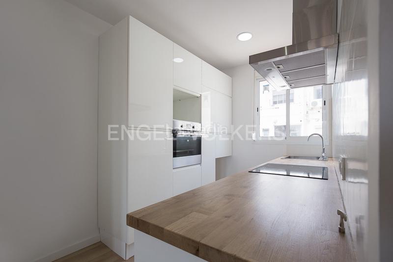 Foto 0adac39a-a95a-448e-b7f3-5ec2a7720a83. Alquiler apartamento piso reformado en monte olivete en Valencia