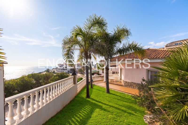 Foto 2fc56568-9937-4254-a211-00f2955341f8. Casa amb calefacció aparcament piscina a Playa de la Concha Oropesa del Mar