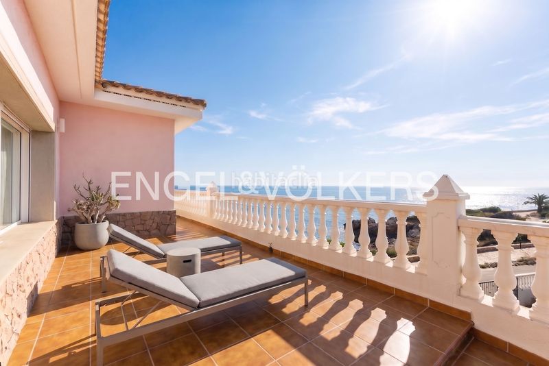 Foto 6b8bbb2c-8283-480d-bfb9-adc058db9559. Casa amb calefacció aparcament piscina a Playa de la Concha Oropesa del Mar